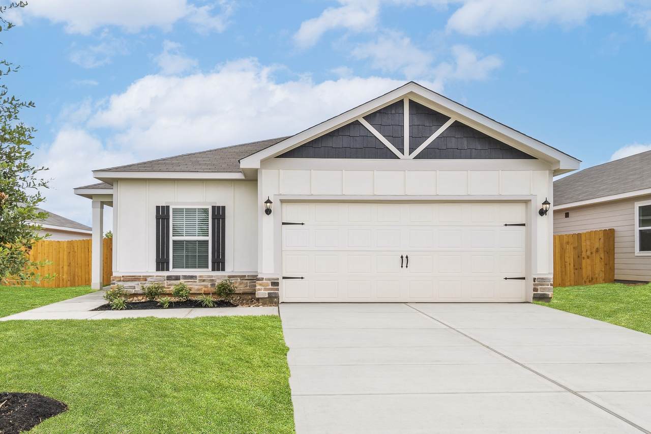 15846 Berry Hill Drive - Photo 1