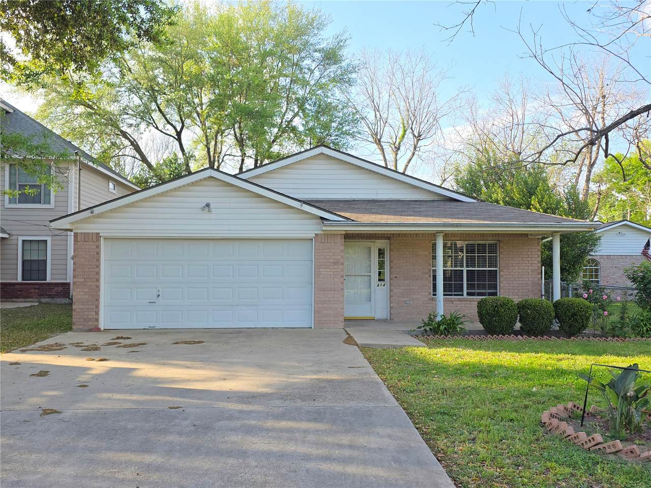 414 Texas Street - Photo 1