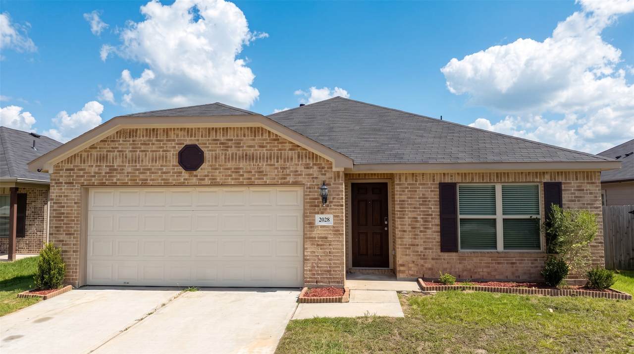 2028 Cedar Tree Court - Photo 1