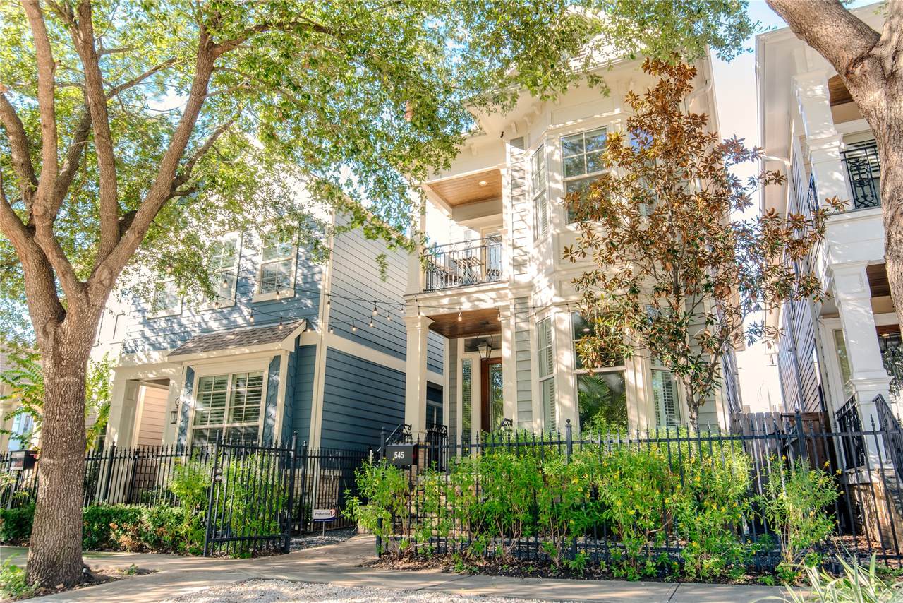 545 26th Street - Photo 1