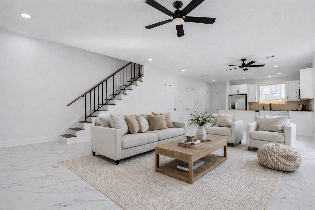 5912 Mayle Street - Photo 1