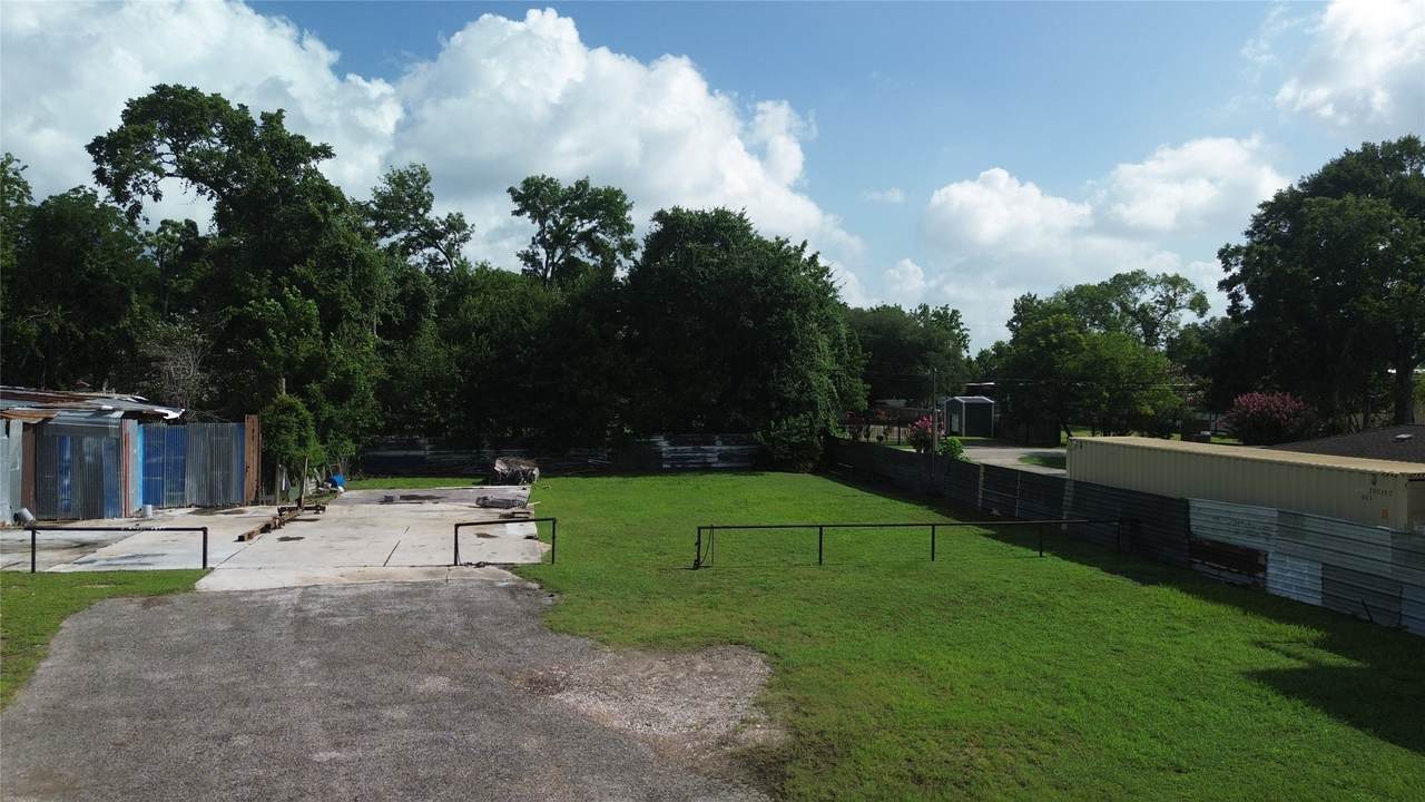 2846 Mount Houston Road - Photo 1