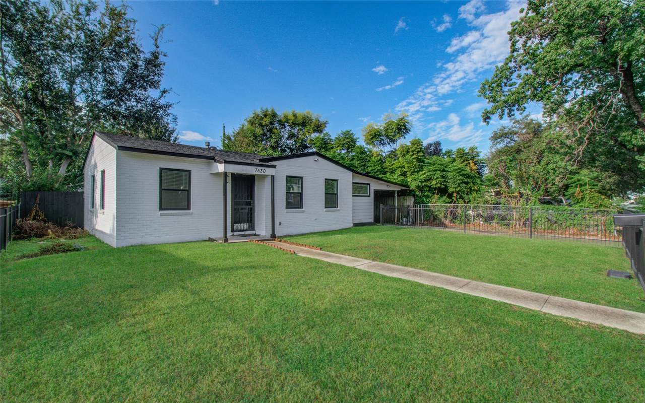 7530 Park Place Boulevard - Photo 1