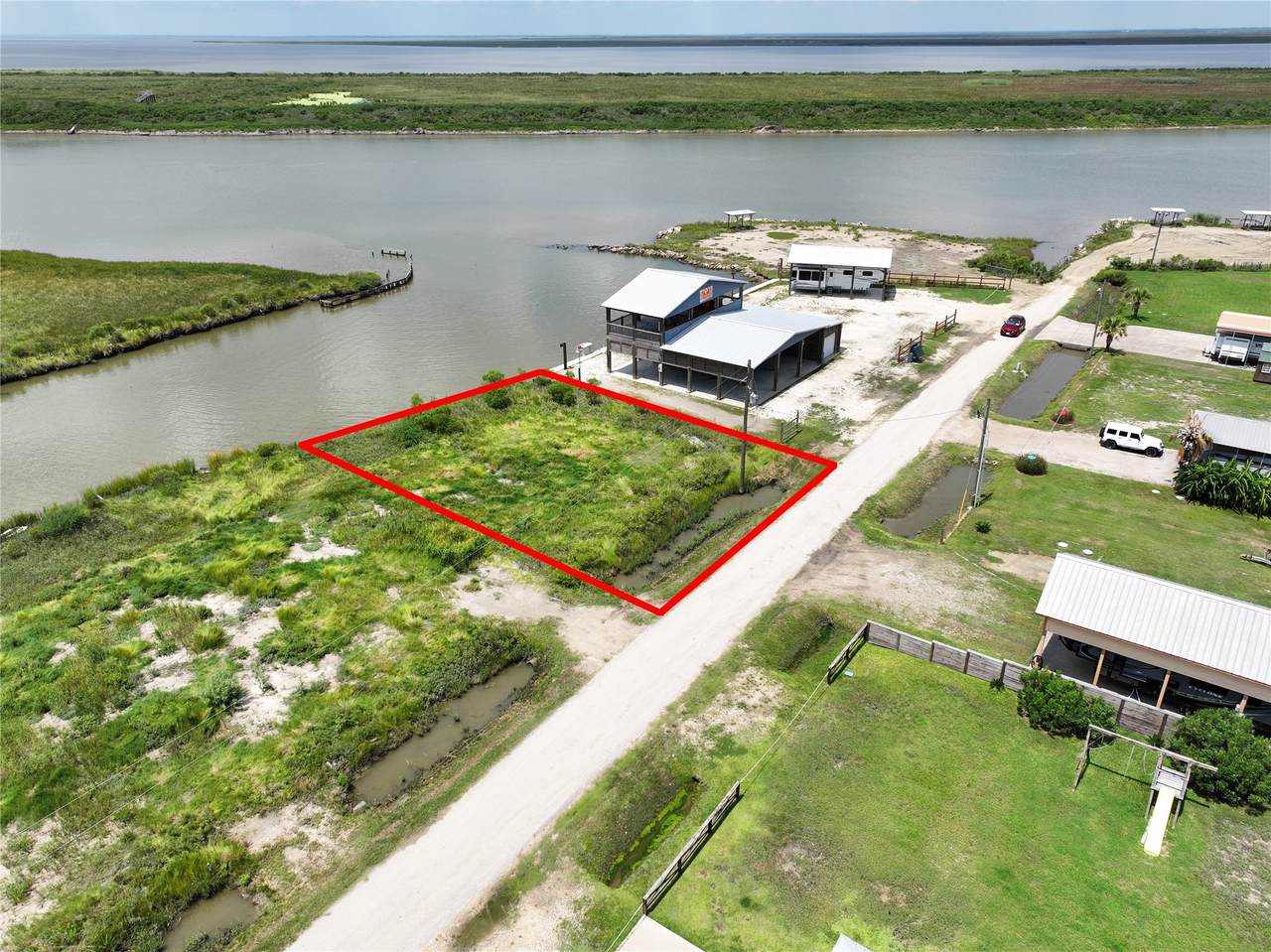 1569 Van Sant - Photo 1