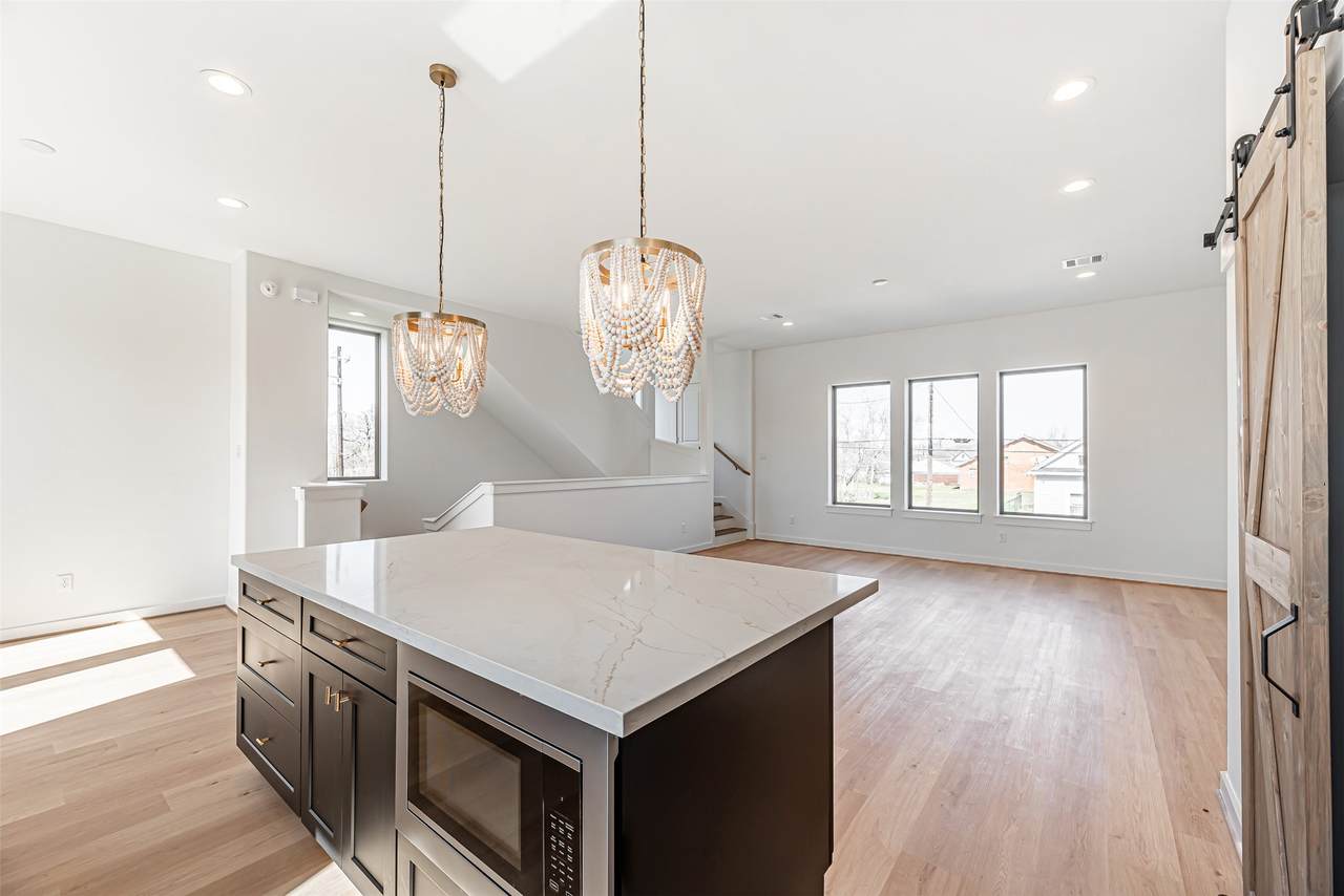 2318 Mills Street - Photo 1