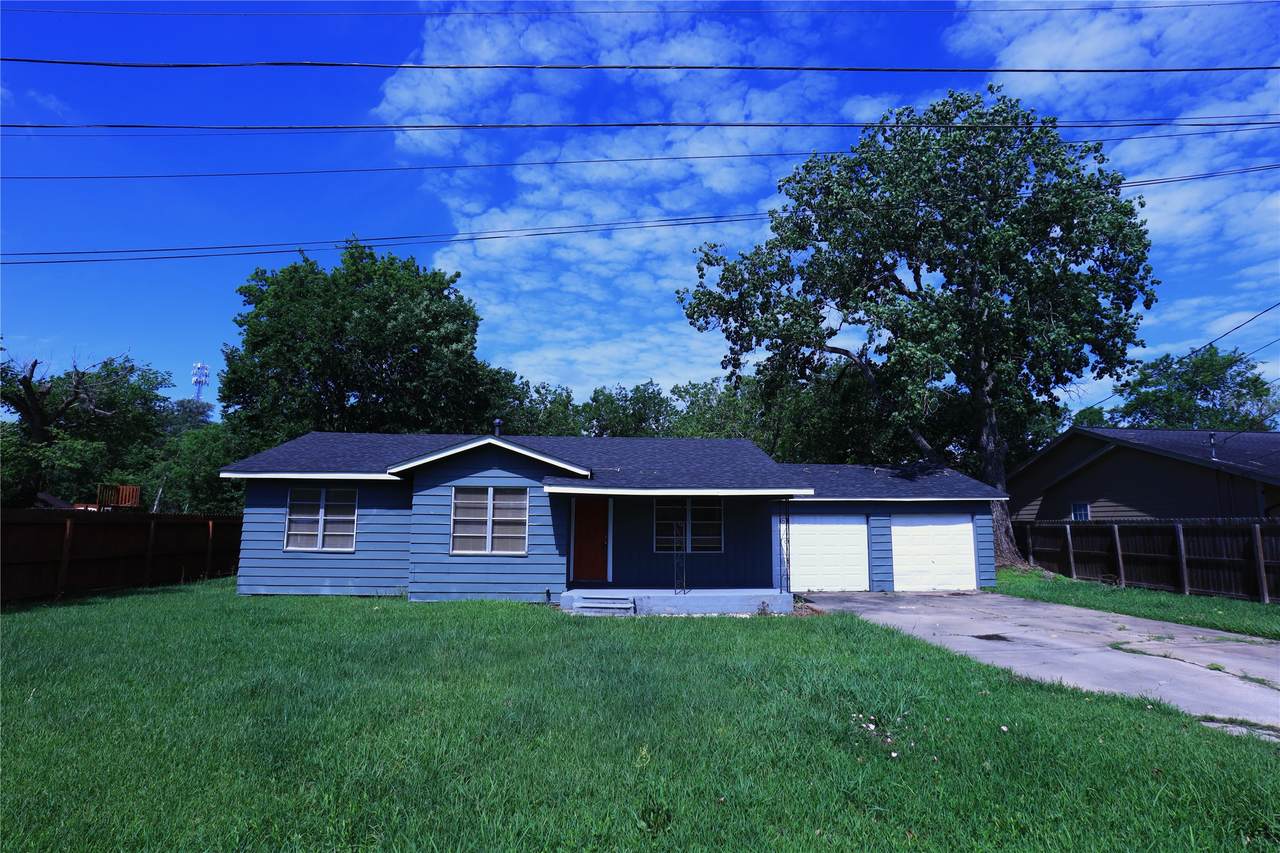 130 Bennett Drive - Photo 1