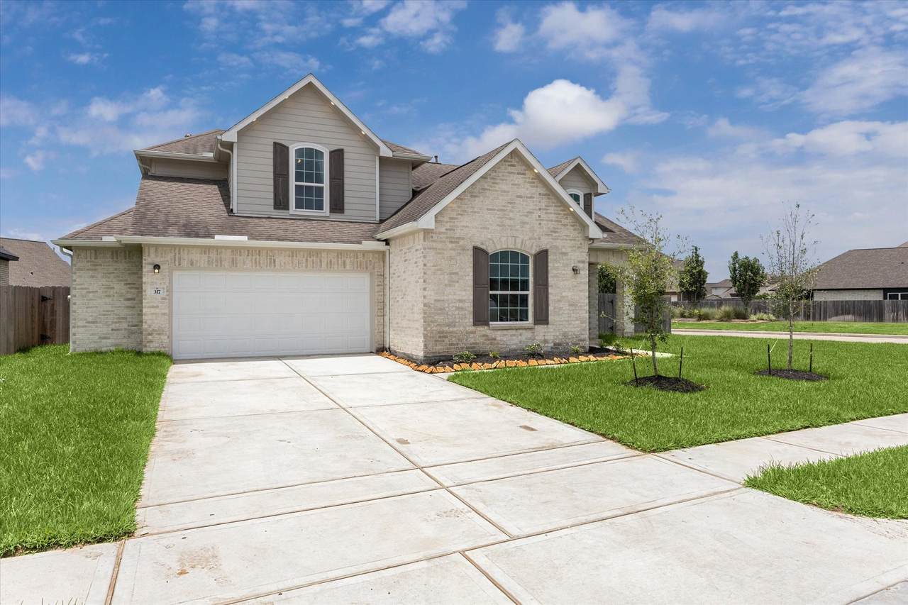 317 Merlot Drive - Photo 1