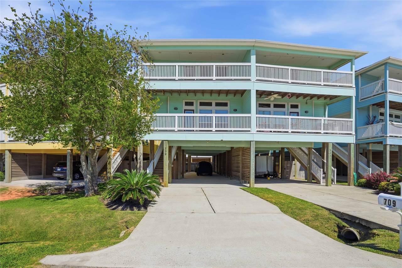 709 Bayshore Drive - Photo 1