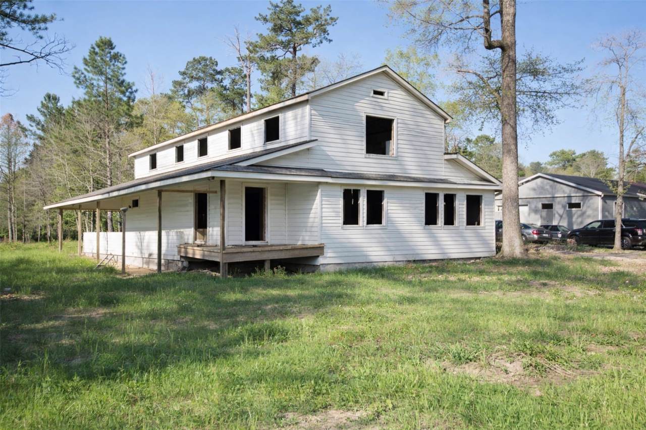 21611 Walker Drive - Photo 1