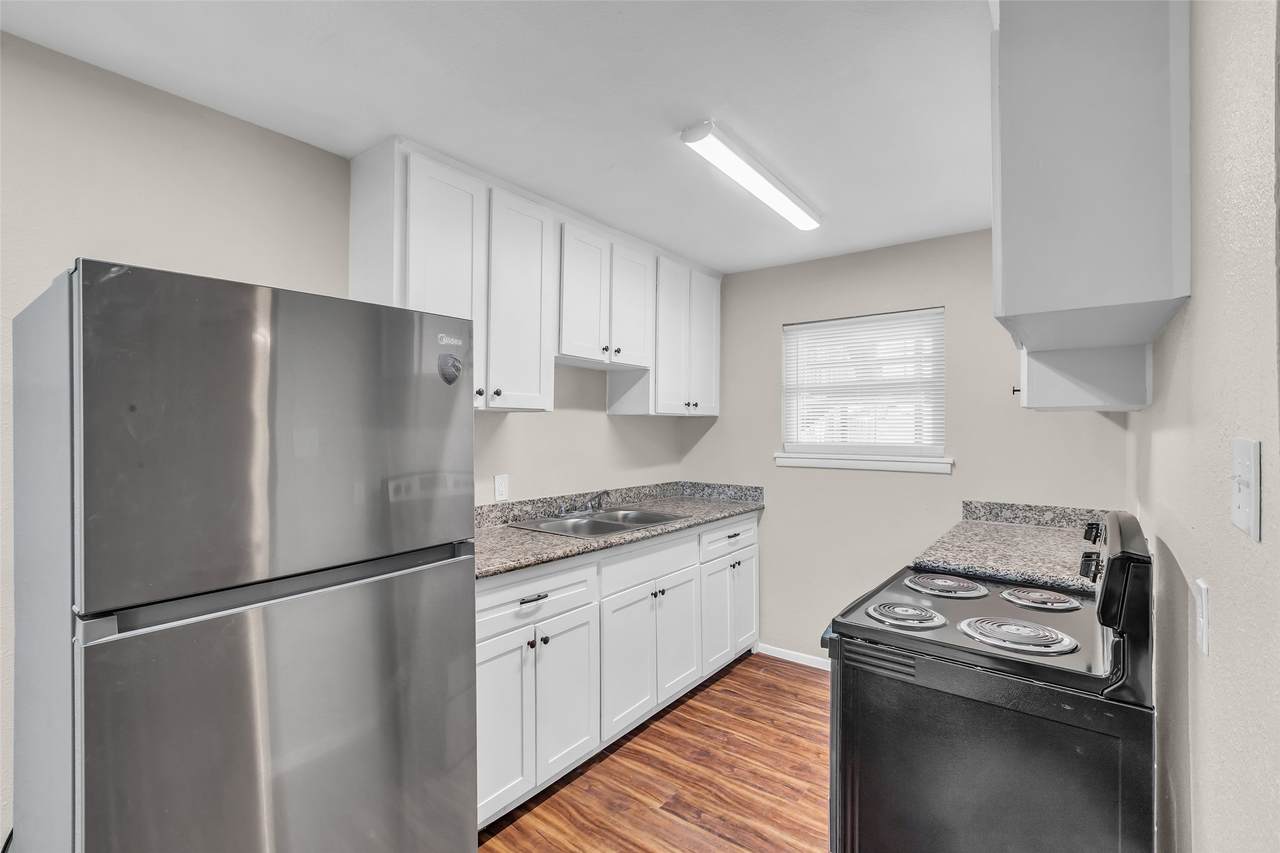 4706 Yellowstone Boulevard - Photo 1