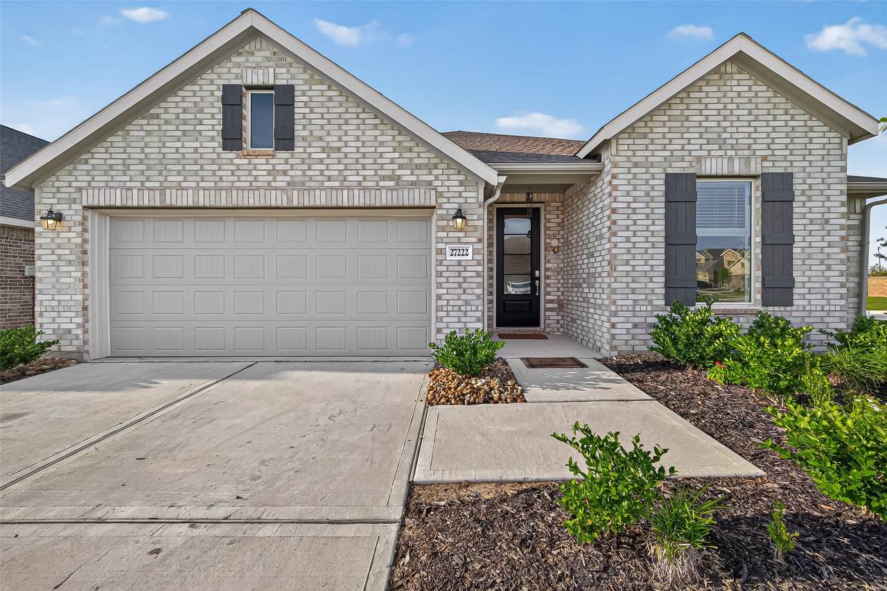 27222 Woodridge Glen Drive - Photo 1