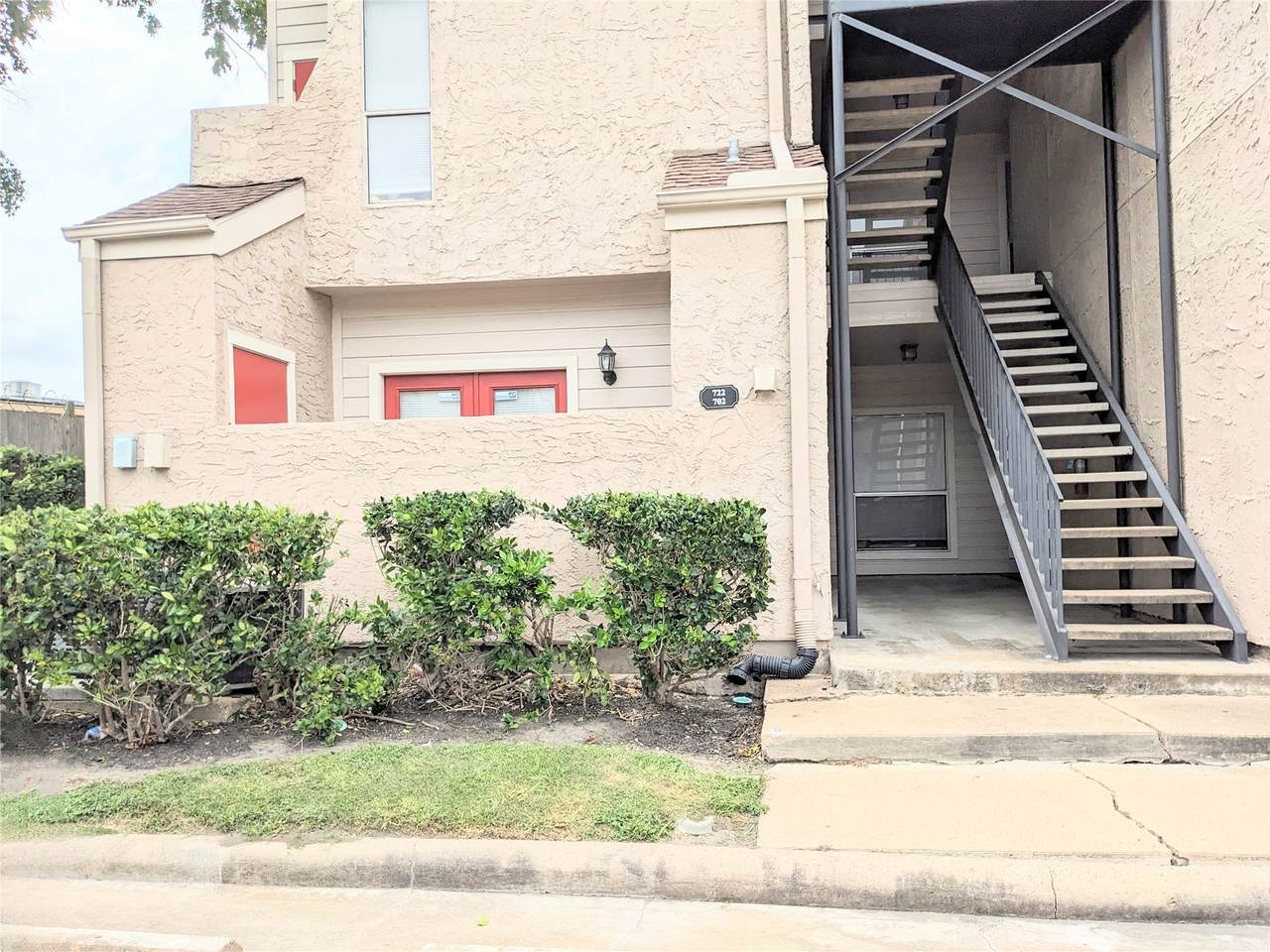 10855 Meadowglen Lane - Photo 1