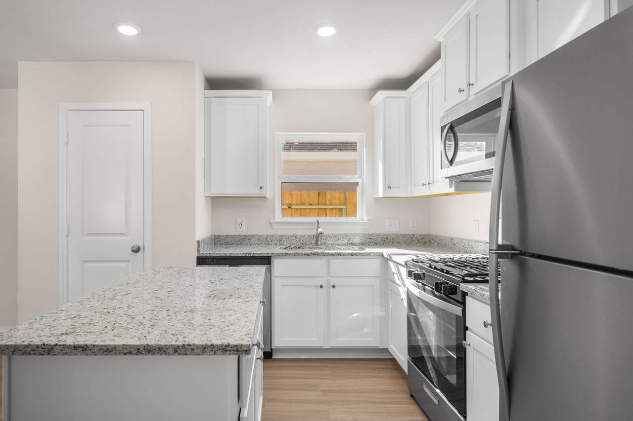 320 Tejas Trail - Photo 1