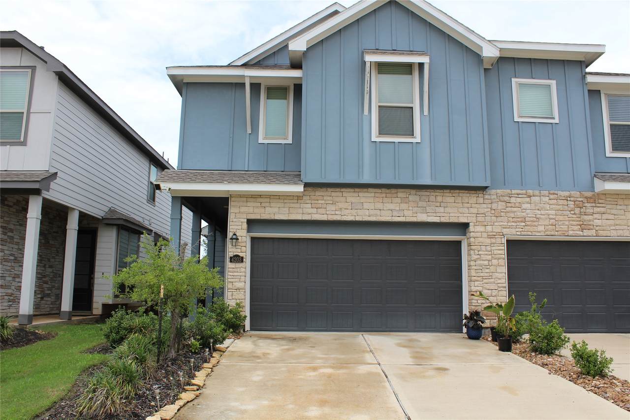 4203 Champlain Way - Photo 1