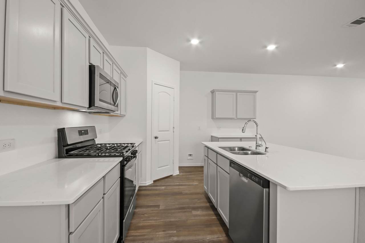 1695 Portia Lane - Photo 1