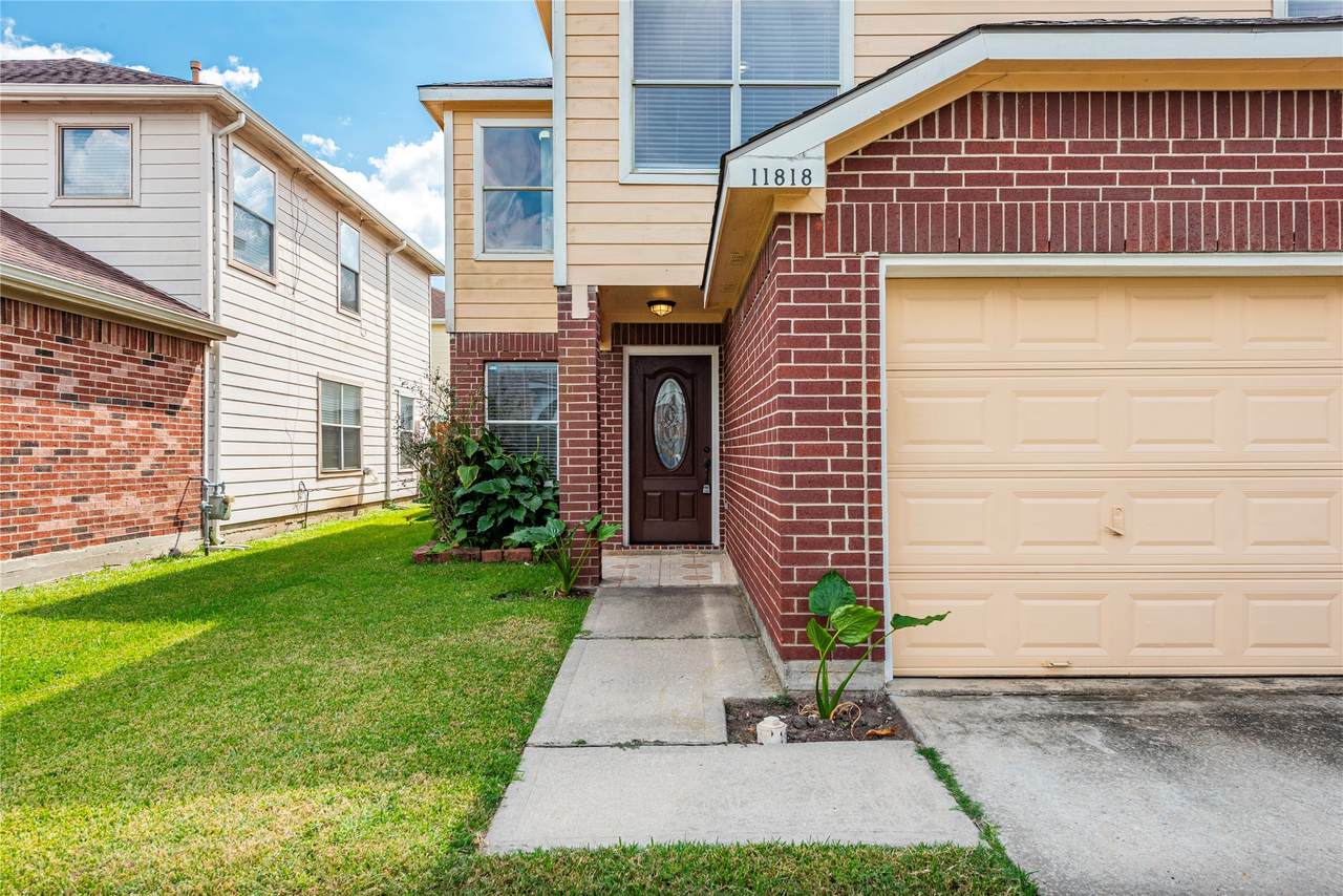 11818 Eagle Island Lane - Photo 1