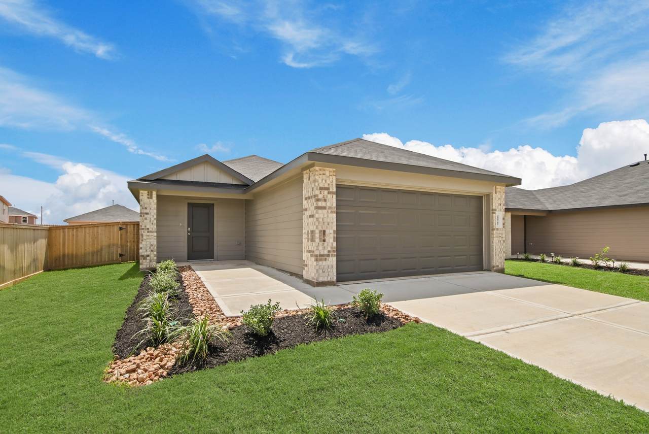 40942 Seasoned Oak Lane - Photo 1