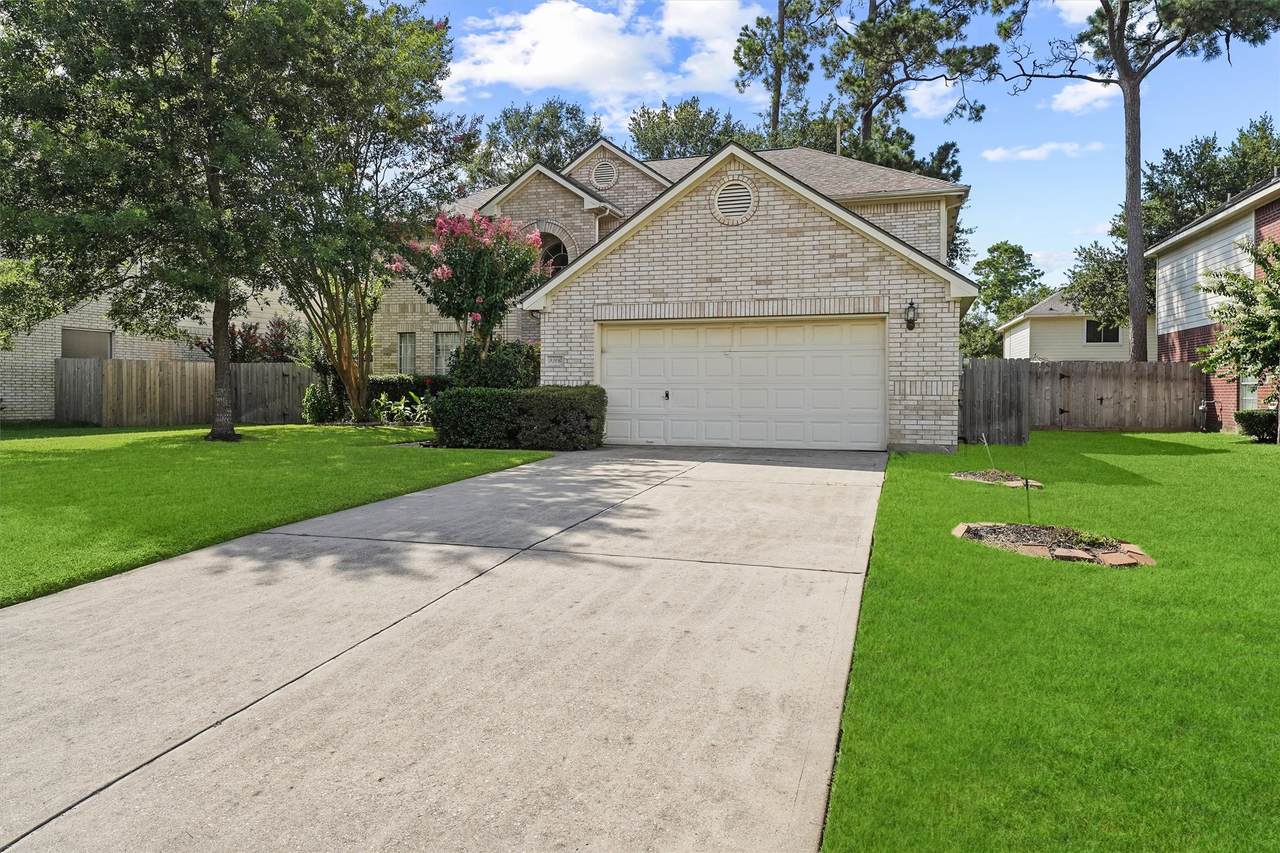9206 Memorial Hills Drive - Photo 1
