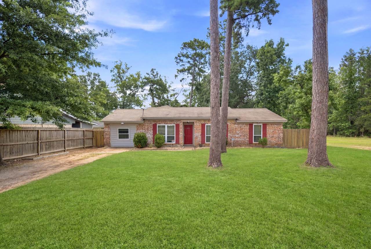 1835 3rd Street - Photo 1