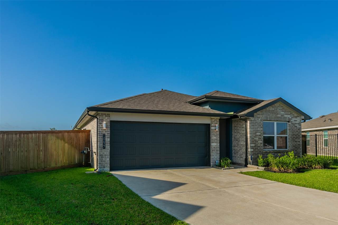 10627 Great Basin Drive - Photo 1