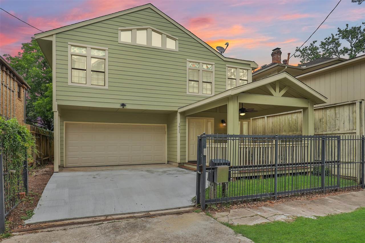 1611 Oakdale Street - Photo 1