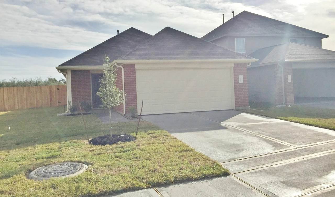 5506 Paiges Way - Photo 1
