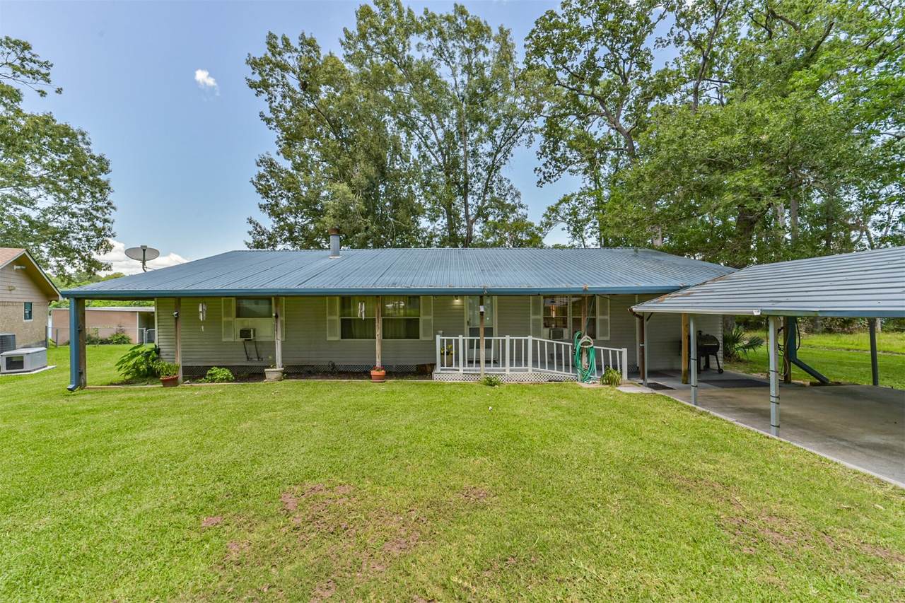 1440 Lakeside Drive - Photo 1