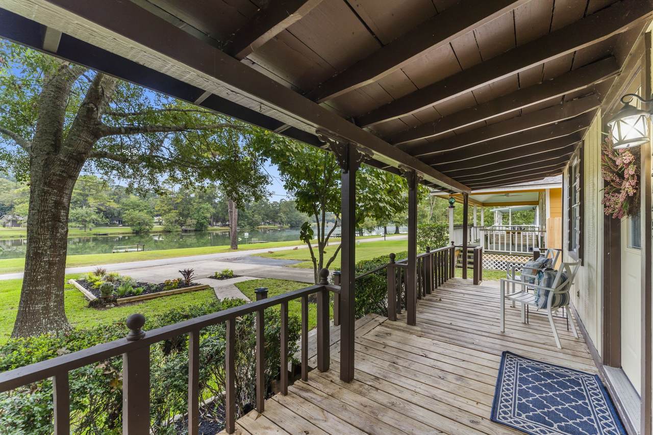 1745 Pine Lake Circle - Photo 1