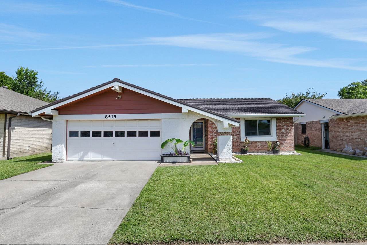 8515 Oakhaven Road - Photo 1