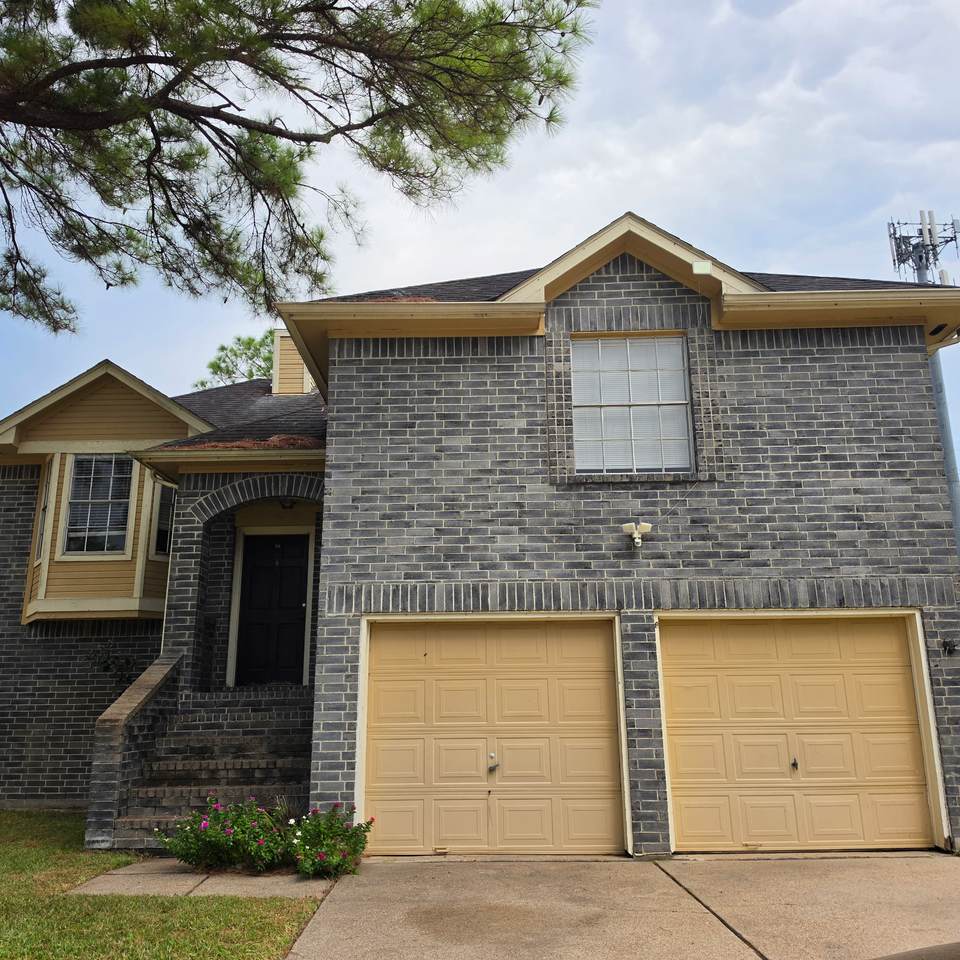 1806 Northcliff Place - Photo 1