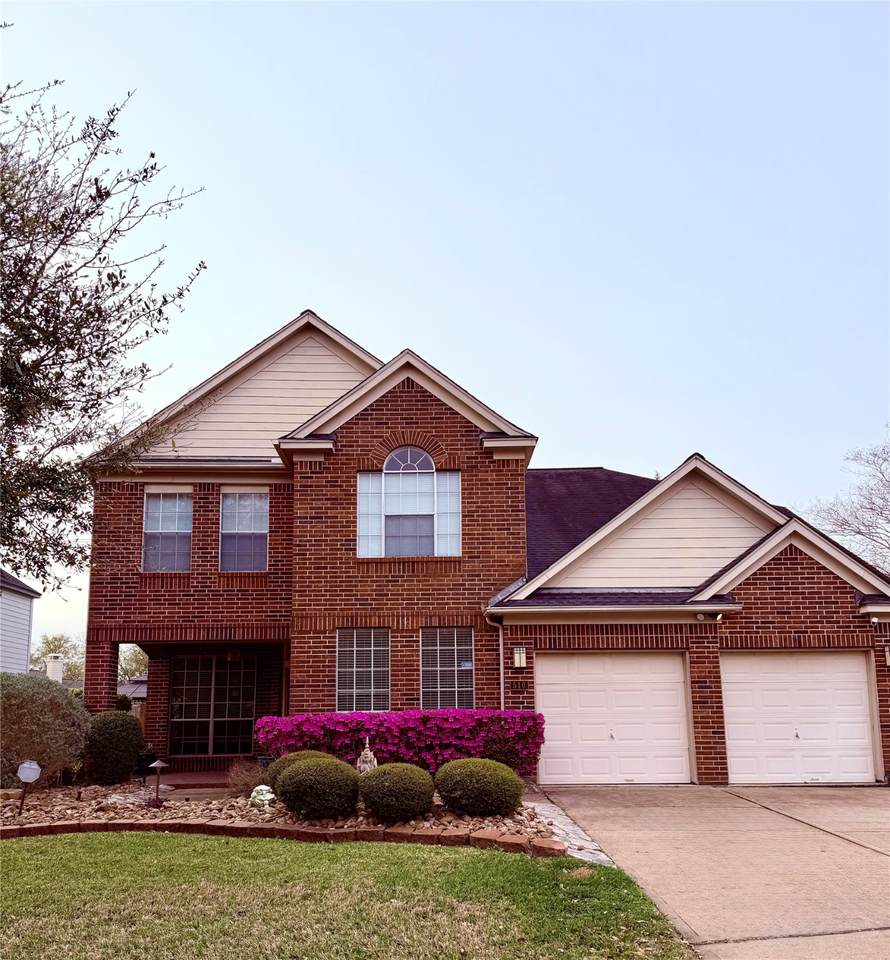510 Crestwater Court - Photo 1