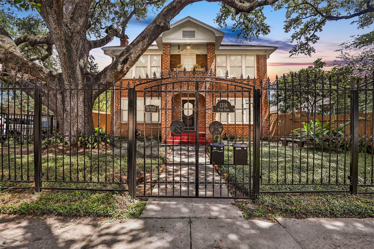 1316 Hyde Park Boulevard - Photo 1