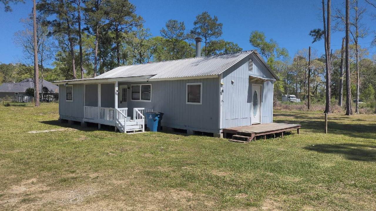 18397 Deer Glen West Drive - Photo 1