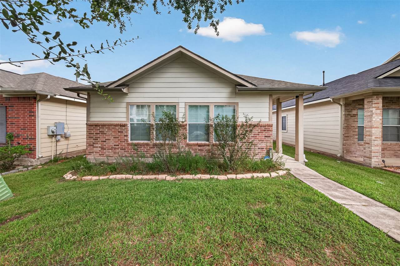 11747 Jelicoe Drive - Photo 1