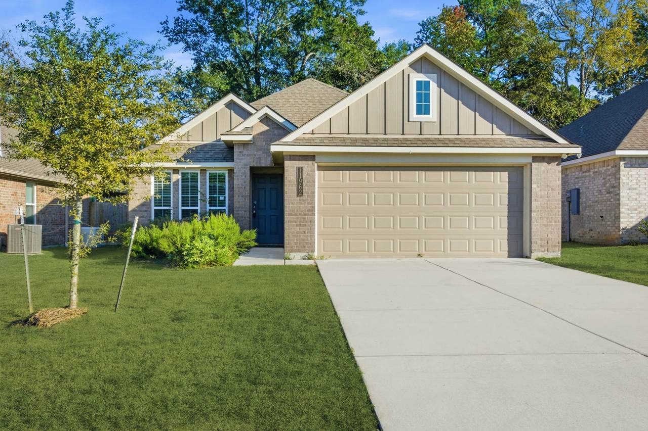 11962 Sunshine Park Drive - Photo 1