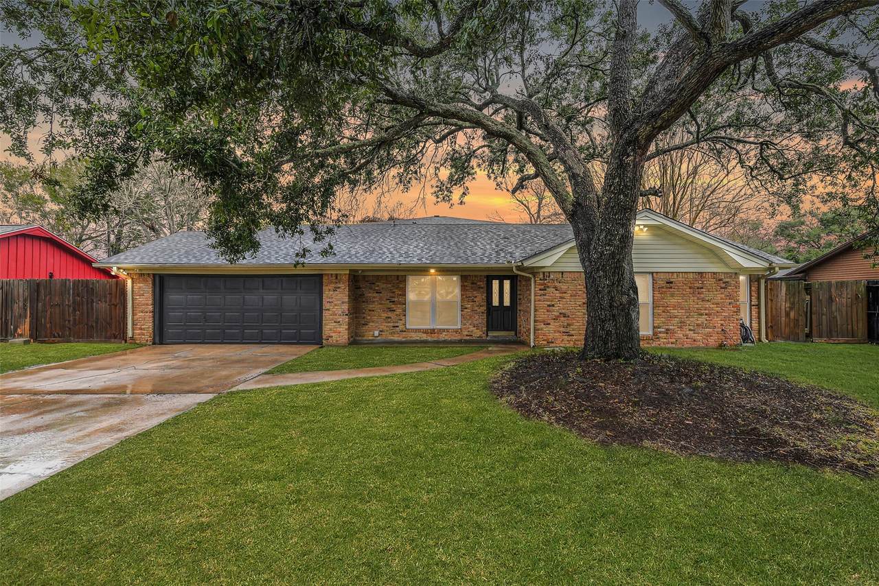 307 Meyer Street - Photo 1