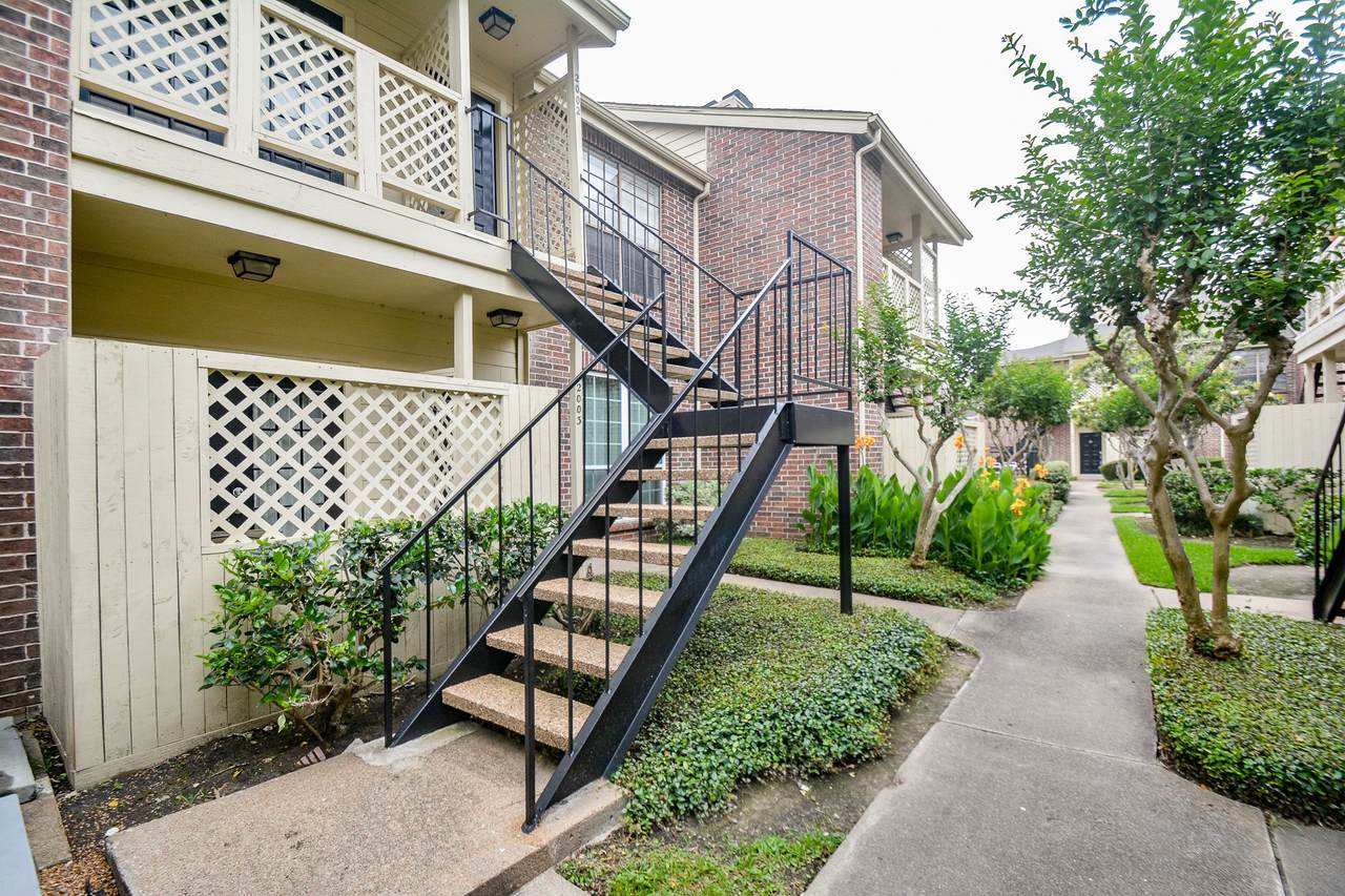2121 El Paseo Street - Photo 1