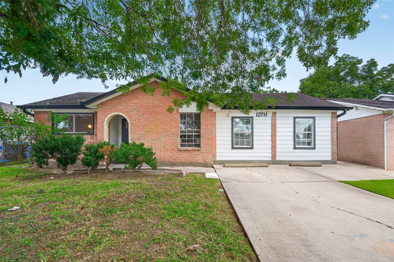 12711 Greenshire Dr Drive - Photo 1