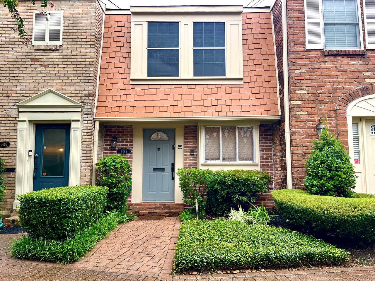 6485 Burgoyne Road - Photo 1