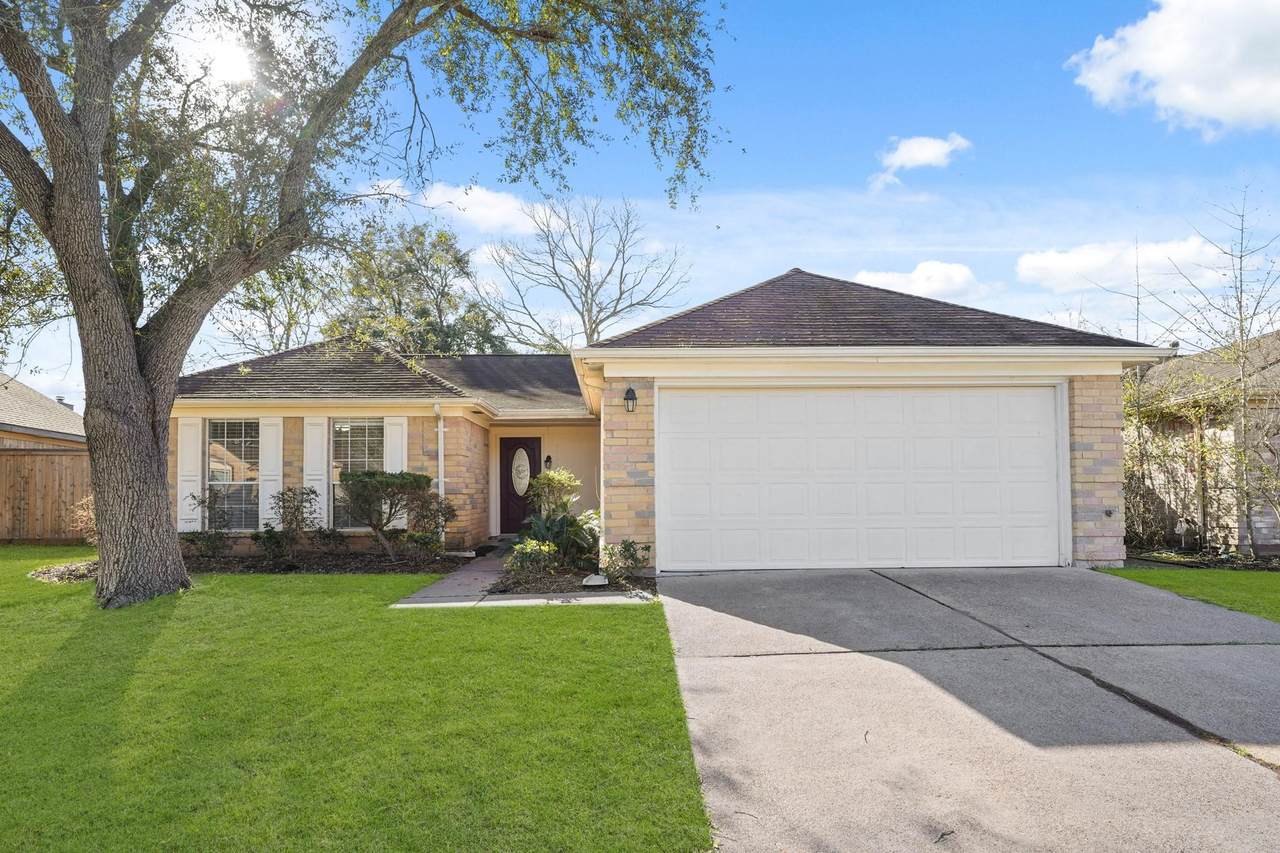 4522 Alamo Avenue - Photo 1