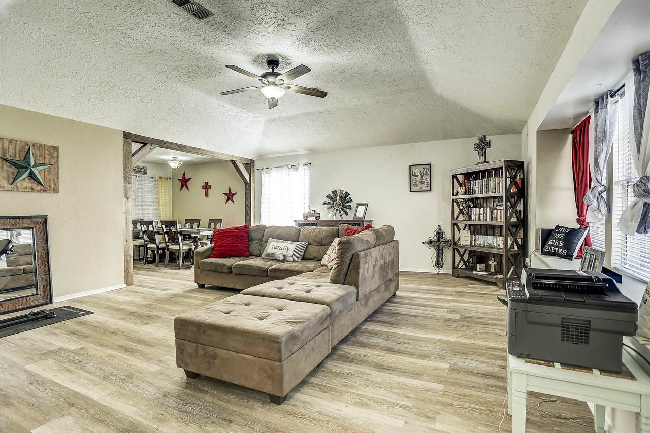7006 Zieglers Grove - Photo 1