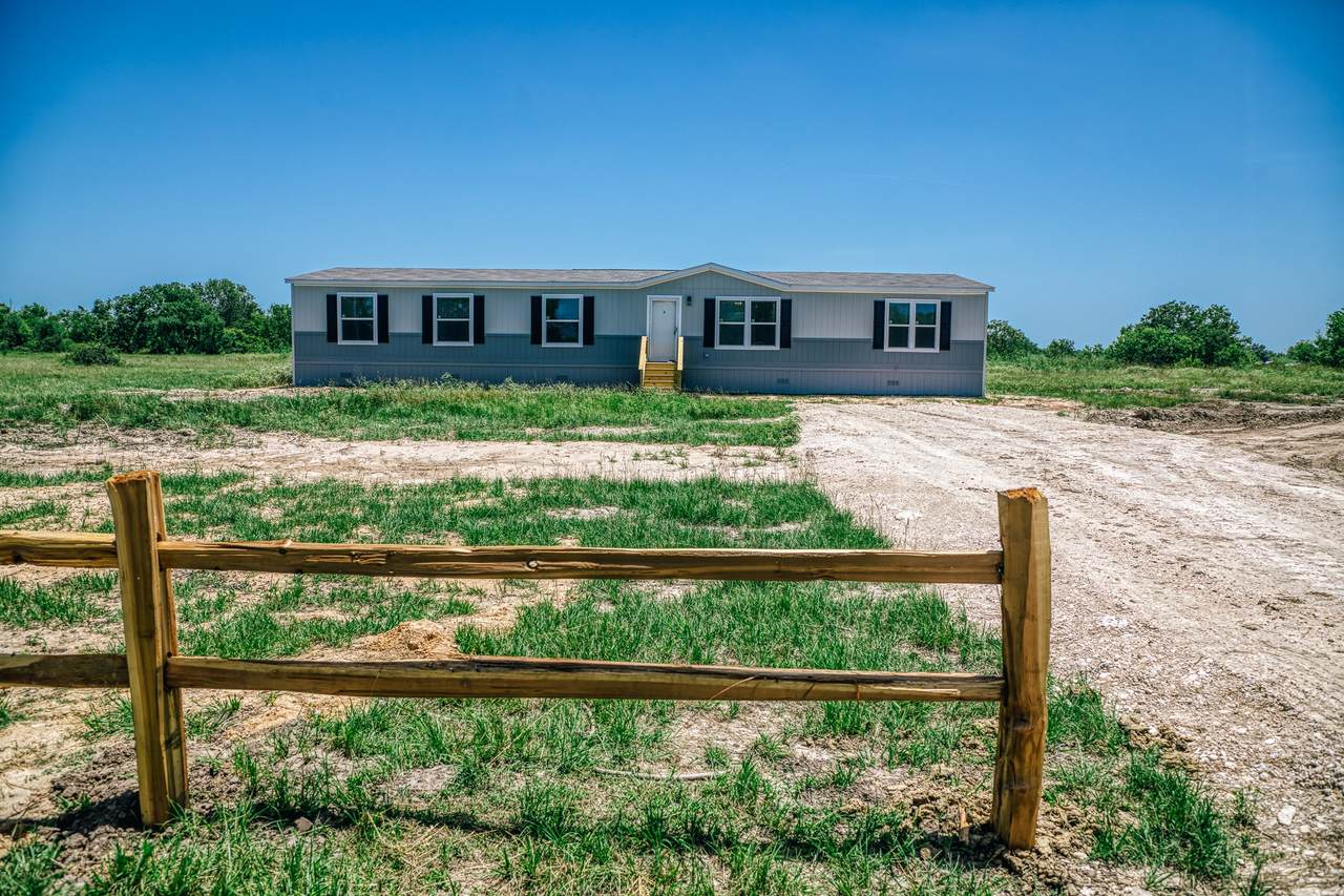 1012 Cottonwoood Bend Lane - Photo 1