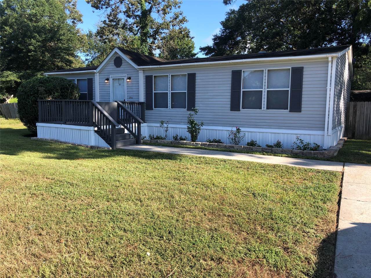 16447 Brittany Way - Photo 1