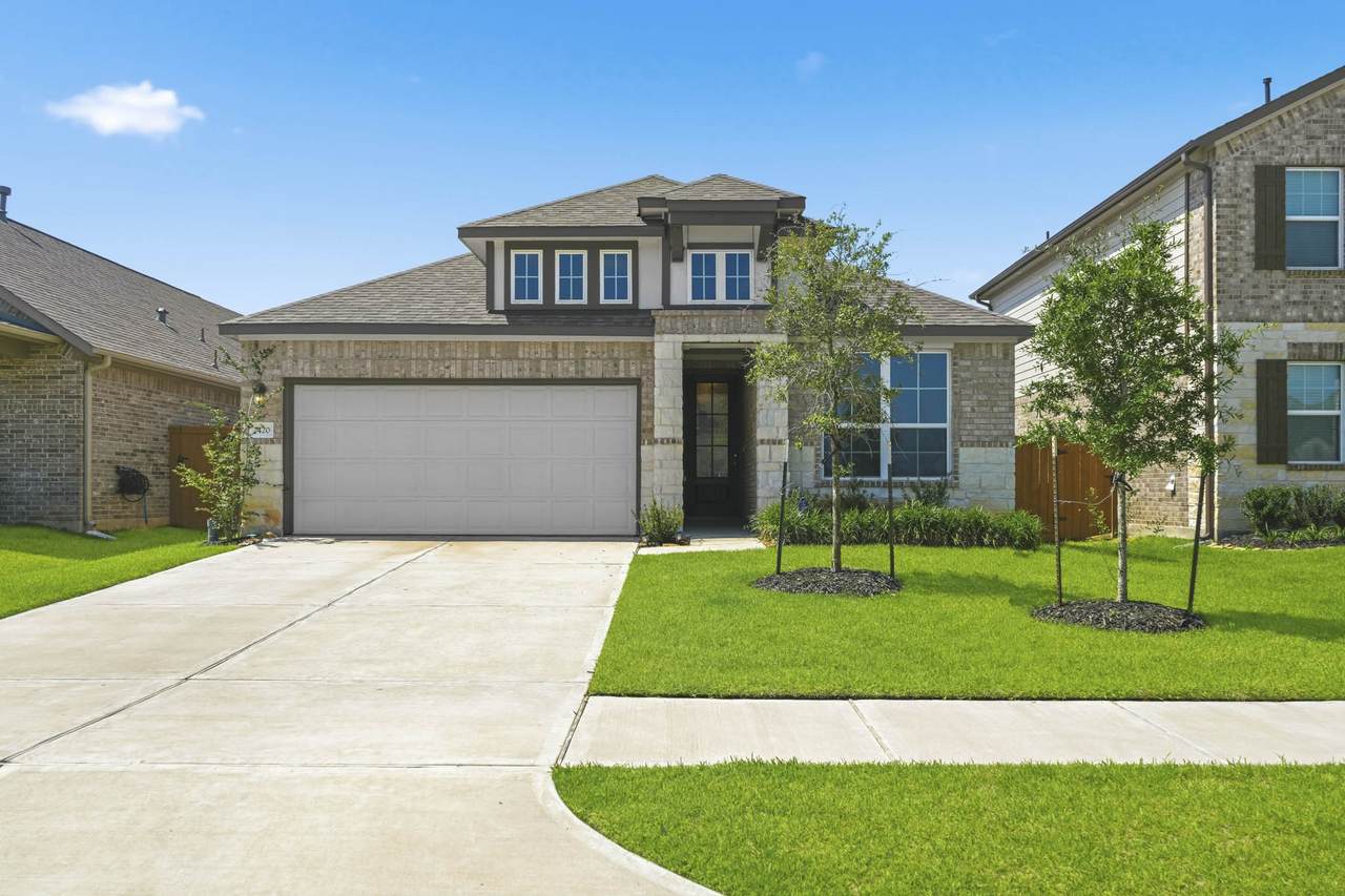2420 Solaris Bend Drive - Photo 1