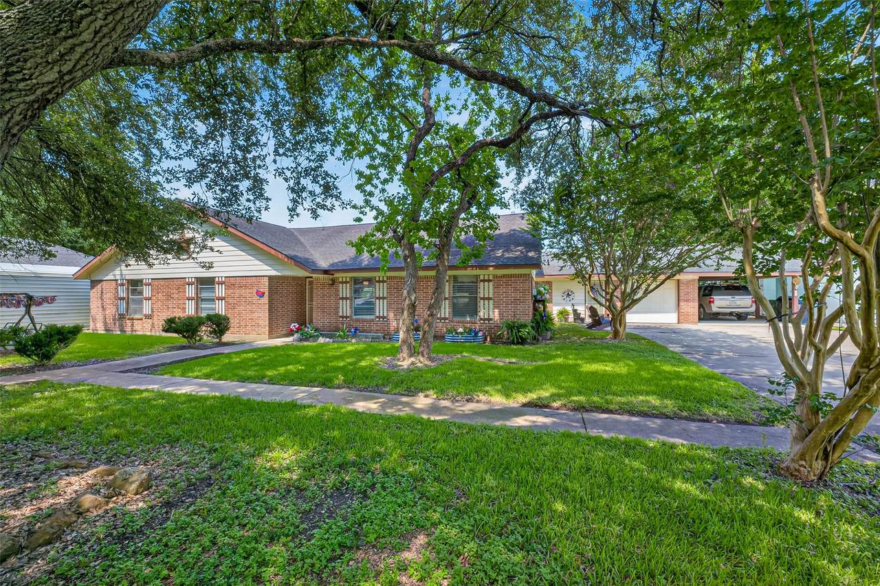 14116 Almeda School Road - Photo 1