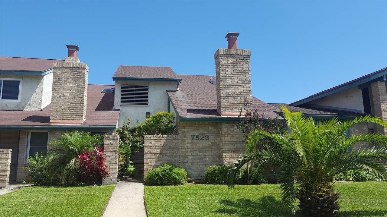 7523 Beaudelaire Circle - Photo 1