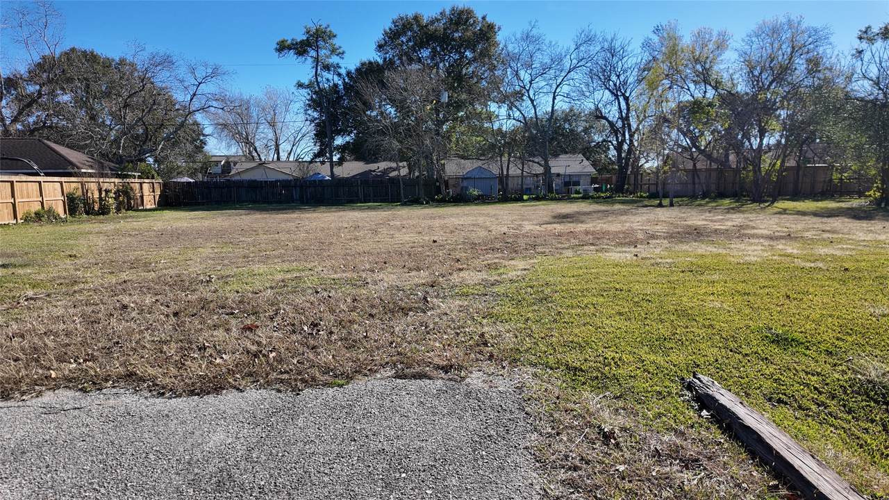 3410 Trelawney Drive - Photo 1
