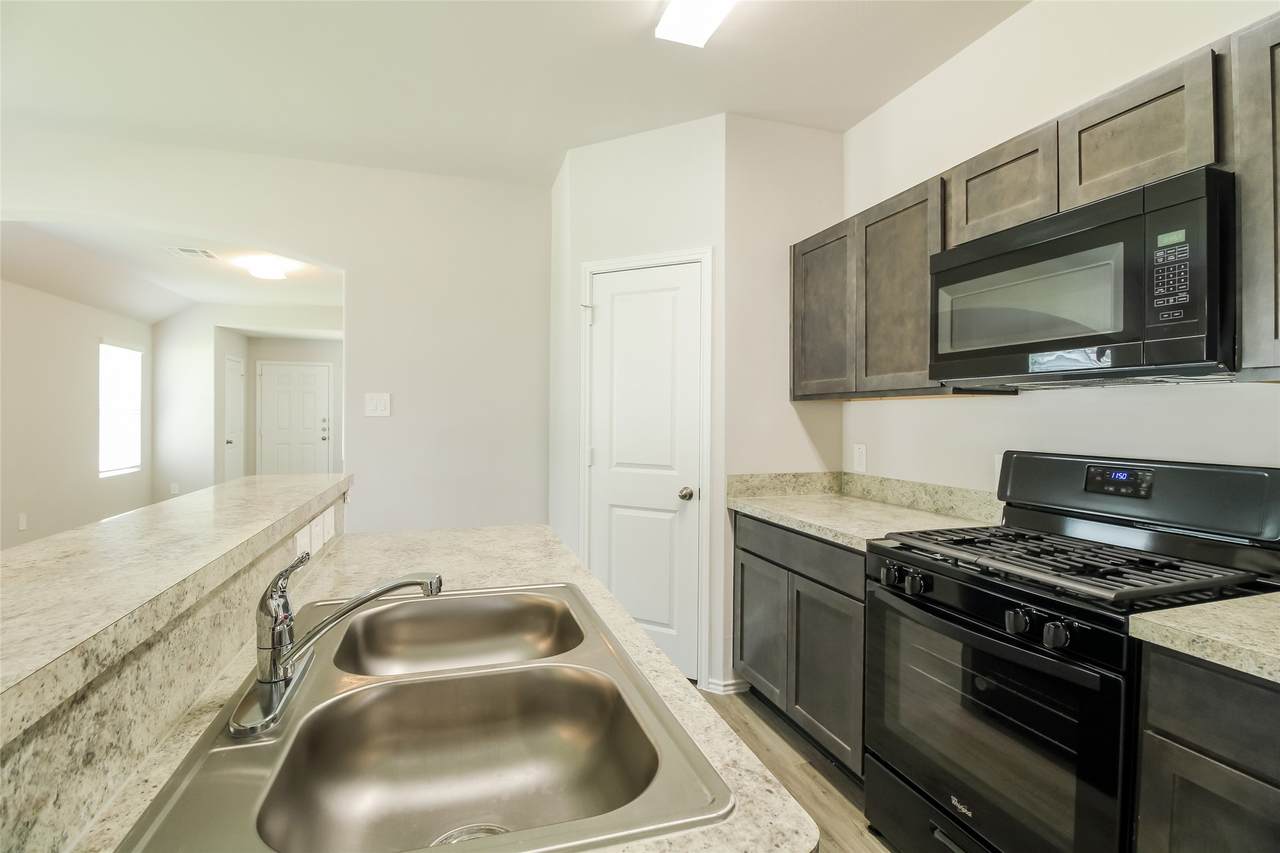 14064 Lahontan Drive - Photo 1