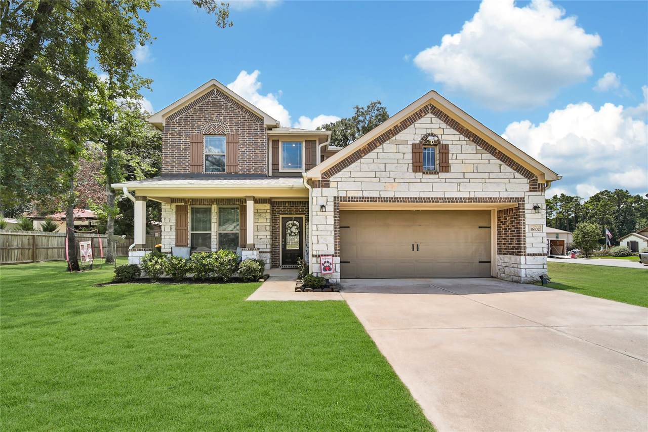 16102 Hidalgo Street - Photo 1