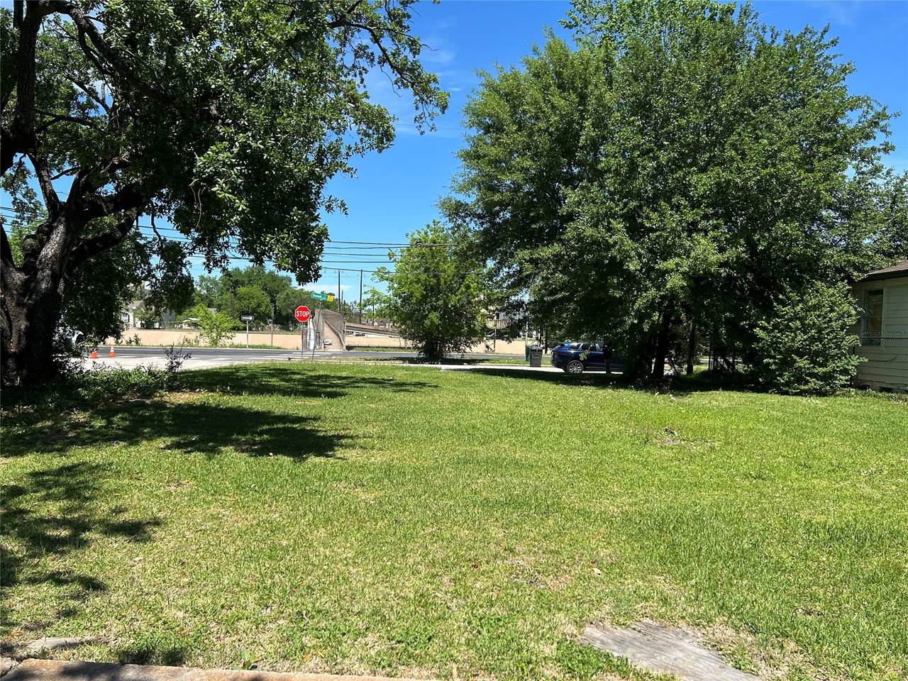 4702 Stonewall Street - Photo 1